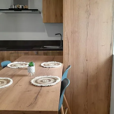 Au Numero 10 Appartement